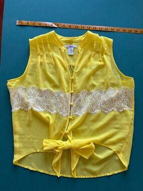 Bar 111 Sleeveless Sheer Tie Front Blouse with White Lace Yellow Medium
